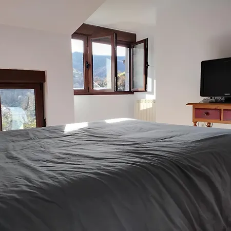 Casa Fonte La Caleya Сasa de vacaciones La Rebollada